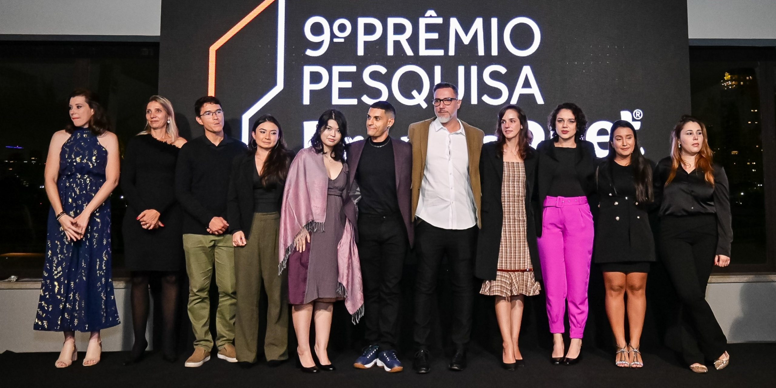 Alunos do professor Márcio Brunetto durante homenagem no jantar do 9°. Prêmio de Pesquisa. Créditos: Divulgação PremieRpet®