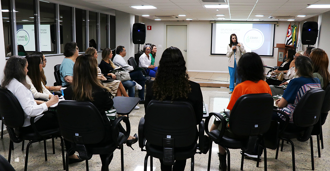 Grupo de Apoio Mútuo Cuidando de quem cuida. Créditos: CRMV-SP 