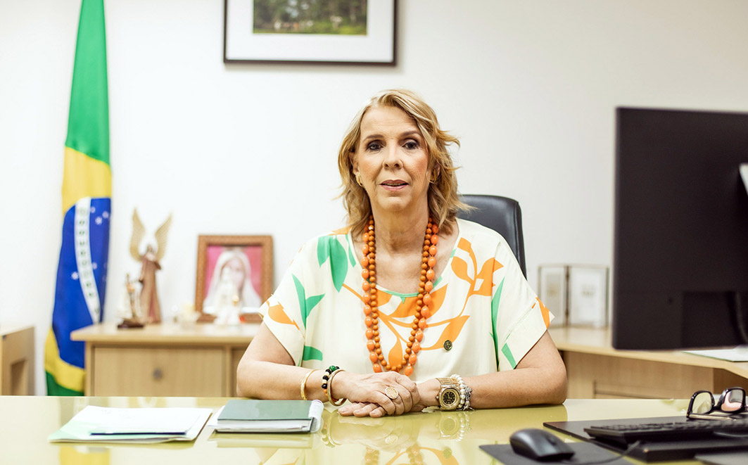 Ana Elisa Almeida, presidente do CFMV. Divulgação CFMV