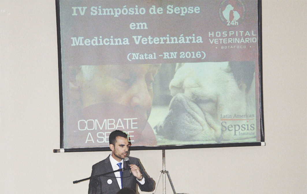 Dr. Edgard Salomão na abertura do IV Simpósio de Sepse, em Natal, RN